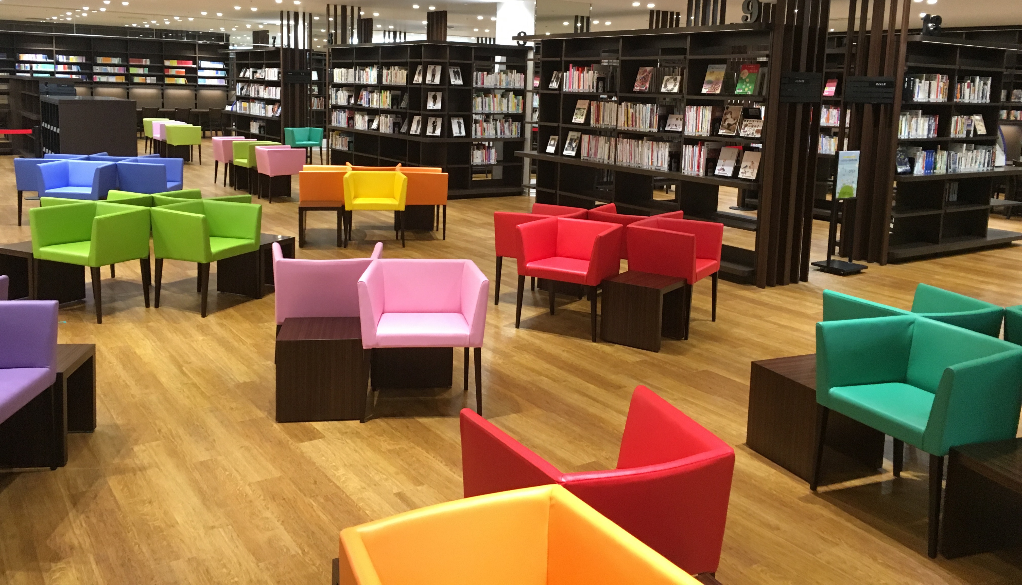 大和市立中央林間図書館 大和市立中央林間図書館